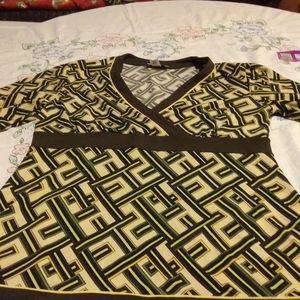 Womens M LOFT tunic w green gold geometric print.